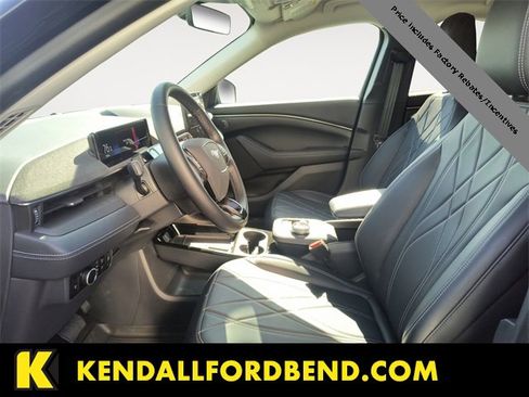 Used 2024 Ford Mustang Mach-E Select w/ Comfort Package Lite image 8