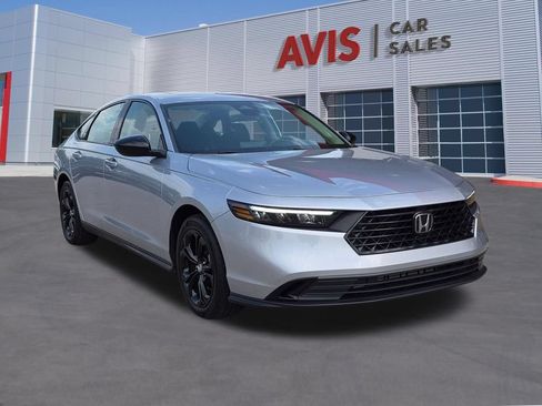 Used 2025 Honda Accord SE image 3