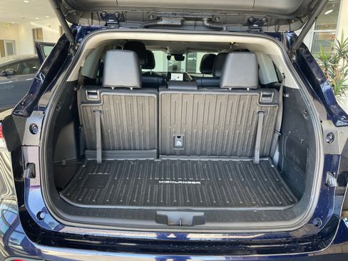 Used 2026 Toyota Highlander XLE AWD/4WD image 34
