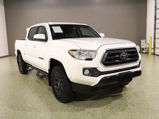 Used 2021 Toyota Tacoma SR5 RWD video 1