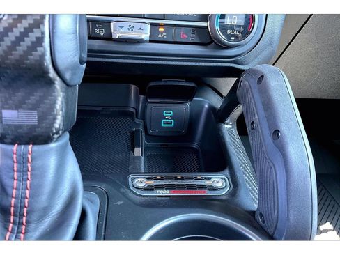 Used 2025 Ford Bronco Raptor AWD/4WD image 24