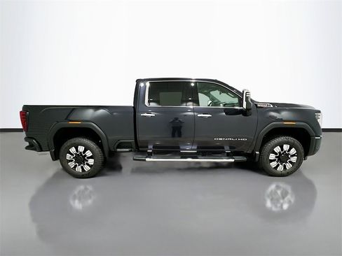 New 2026 GMC Sierra 2500 Denali w/ Denali Reserve Package image 8