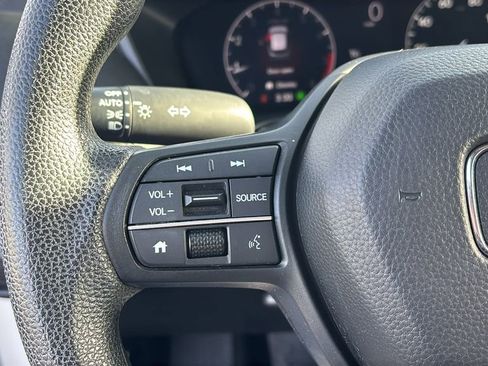 Certified 2023 Honda HR-V LX image 17