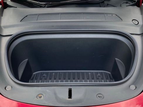 Used 2021 Tesla Model Y Performance image 16