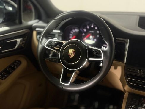 Used 2019 Porsche Macan AWD/4WD image 14