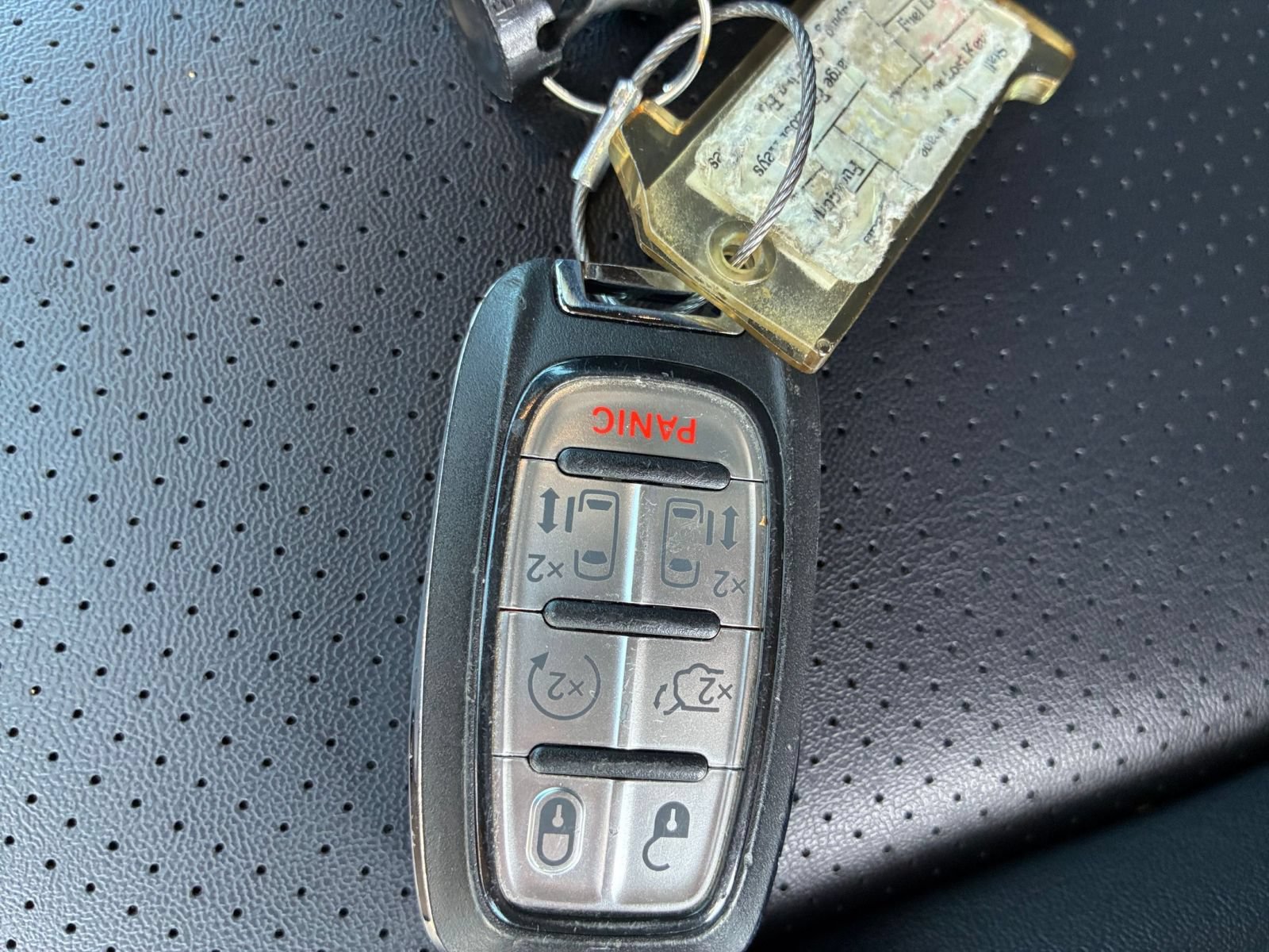 Used 2025 Chrysler Pacifica Select FWD image 20