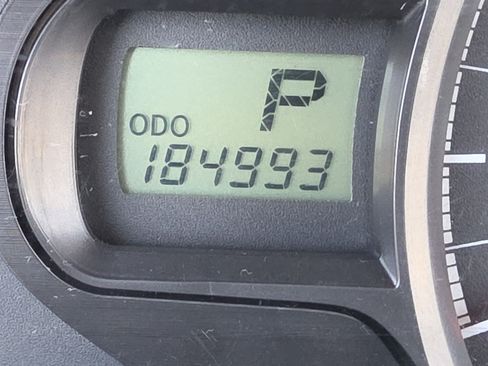 Used 2013 Toyota Sienna LE FWD image 22