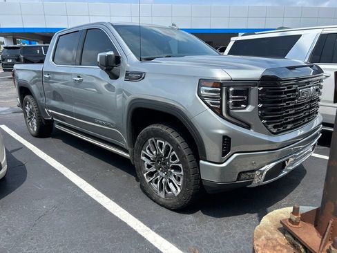 Used 2024 GMC Sierra 1500 Denali Ultimate AWD/4WD image 3