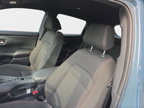 Used 2025 Honda HR-V Sport image 10