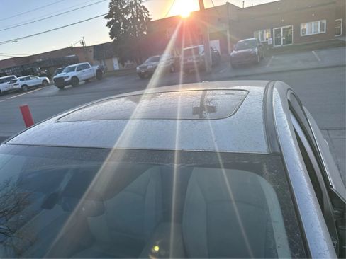 Used 2015 Subaru Legacy 2.5i Premium w/ Moonroof Package image 13