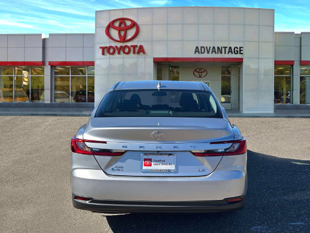 Used 2026 Toyota Camry LE AWD/4WD image 8