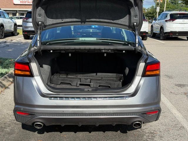 Used 2022 Nissan Altima 2.5 SR FWD image 10