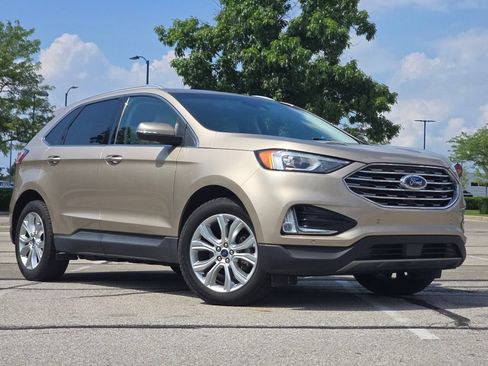 Used 2020 Ford Edge Titanium FWD image 2
