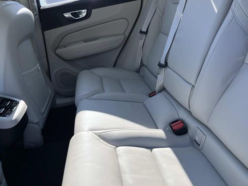 New 2026 Volvo XC60 B5 Ultra w/ Climate Package image 19