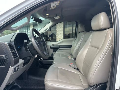 Used 2018 Ford F250 XL RWD image 2