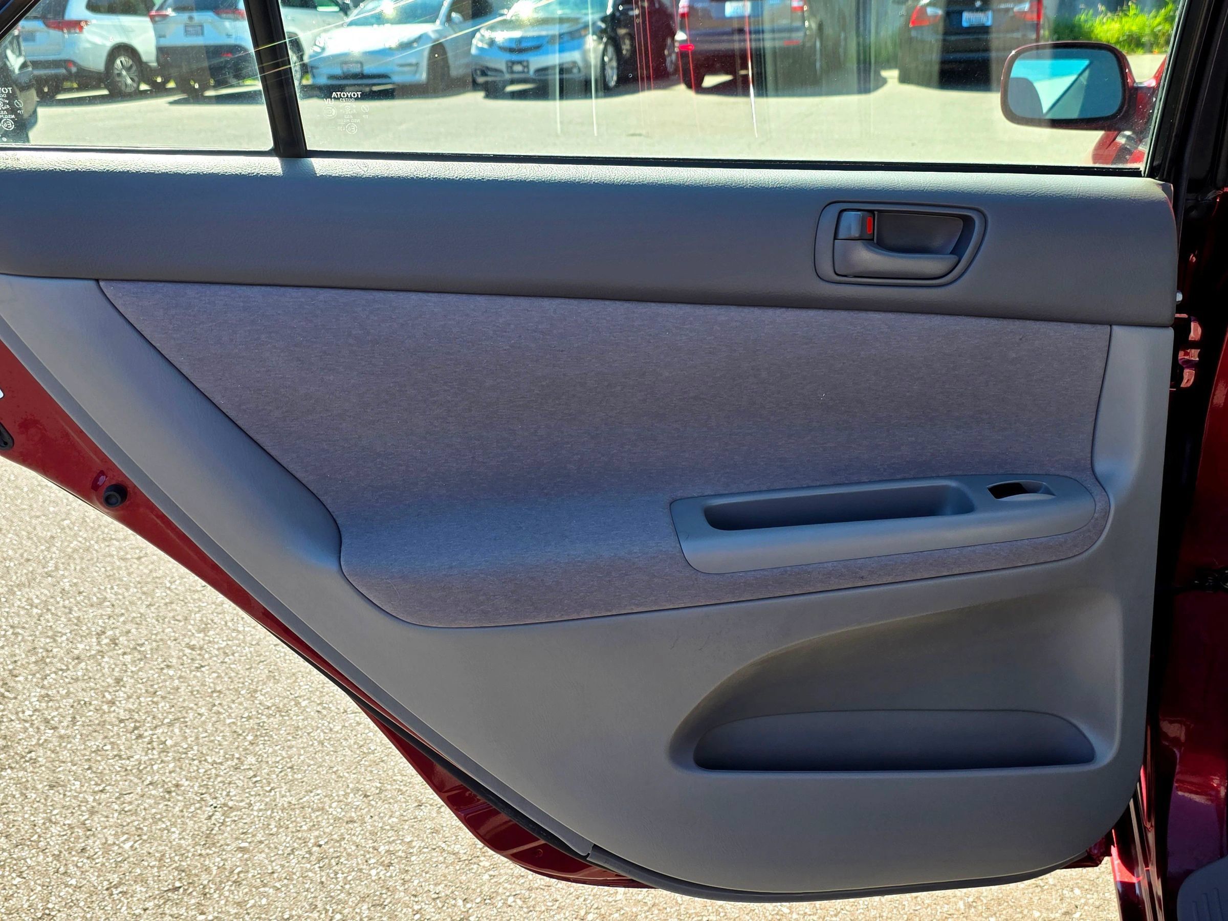 Used 2003 Toyota Camry LE FWD image 47