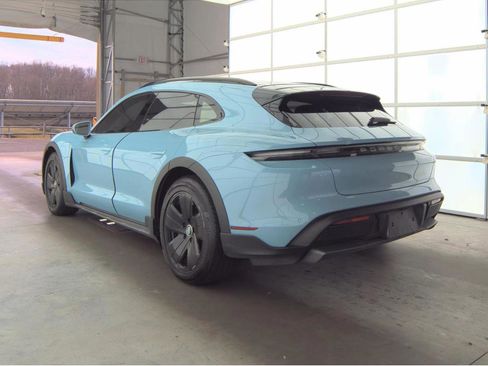 Used 2022 Porsche Taycan 4 Cross Turismo image 29