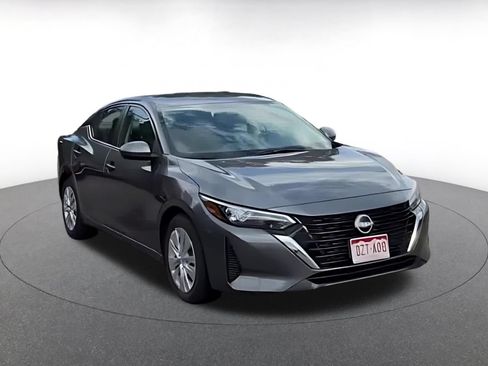Used 2025 Nissan Sentra S FWD image 3
