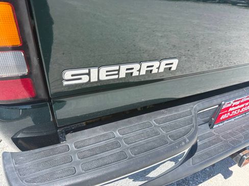 Used 2004 GMC Sierra 1500 SLT w/ Light Duty Power Package AWD/4WD image 14