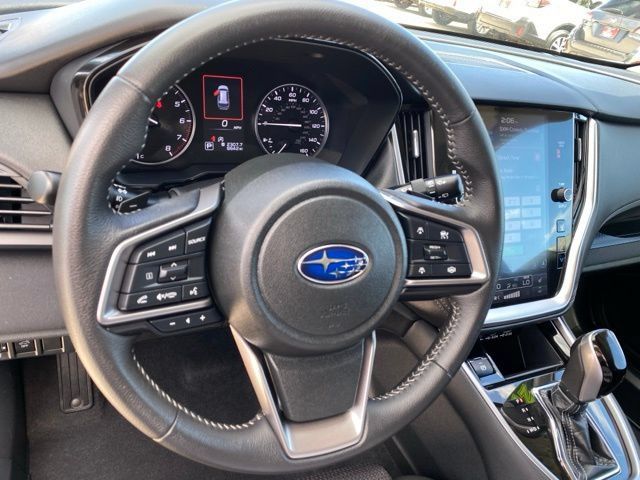Used 2025 Subaru Outback Premium w/ Popular Package #1A AWD/4WD image 12