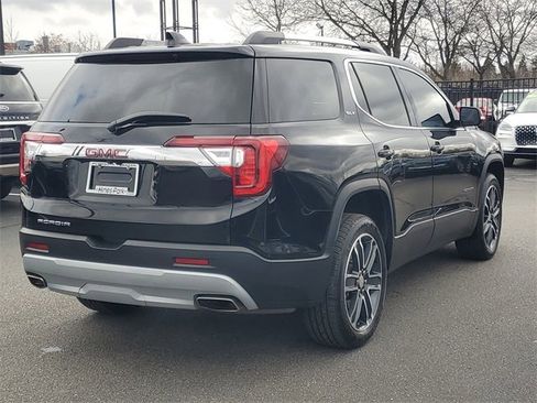 Used 2022 GMC Acadia SLT w/ Preferred Package image 7