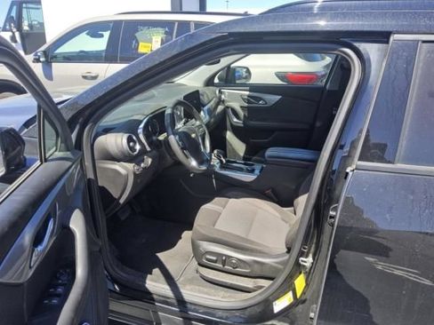Used 2024 Chevrolet Blazer LT w/ Convenience Package FWD image 8