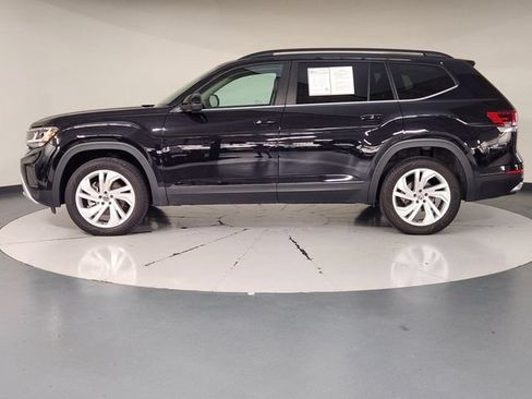 Used 2023 Volkswagen Atlas SE w/ Panoramic Sunroof Package FWD image 5
