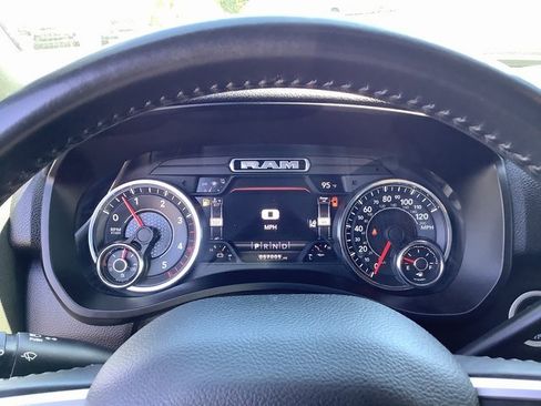 Used 2021 RAM 2500 Big Horn w/ Safety Group image 14