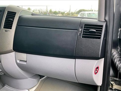 Used 2011 Mercedes-Benz Sprinter 2500 image 16