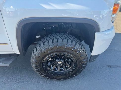 Used 2016 GMC Sierra 3500 Denali w/ Duramax Plus Package image 23