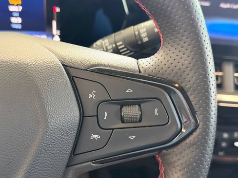 Certified 2026 Chevrolet Trax RS w/ Driver Confidence Package FWD image 19