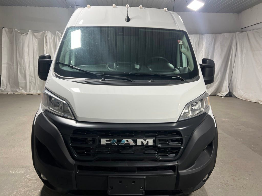 Used 2025 RAM ProMaster 2500 w/ Convenience Group FWD image 2