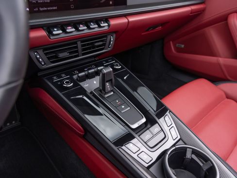 Certified 2025 Porsche 911 Targa 4 GTS AWD/4WD image 19