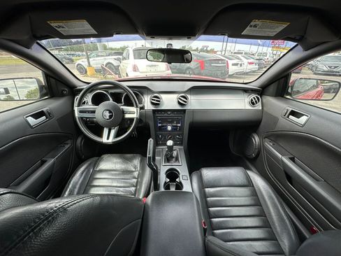Used 2008 Ford Mustang GT RWD image 2