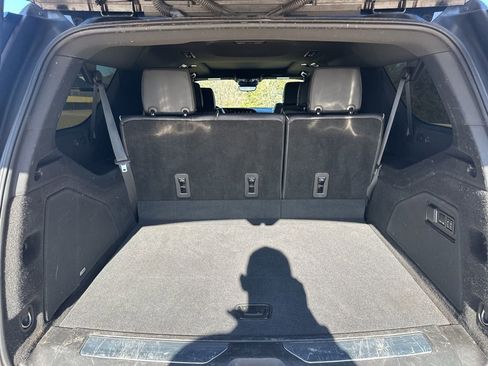 Used 2022 Cadillac Escalade ESV Sport w/ Touring Package image 40