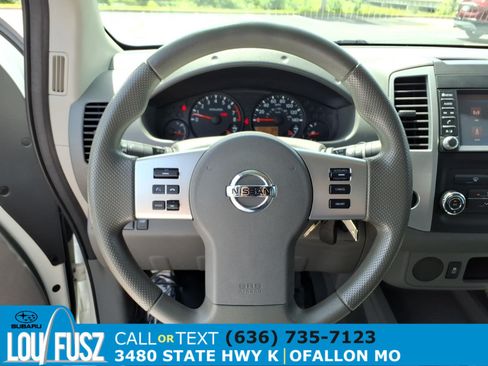 Used 2019 Nissan Frontier SV RWD image 18