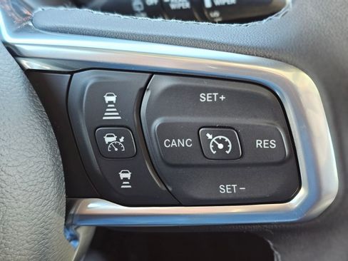 New 2026 Jeep Wrangler Unlimited Sahara AWD/4WD image 18