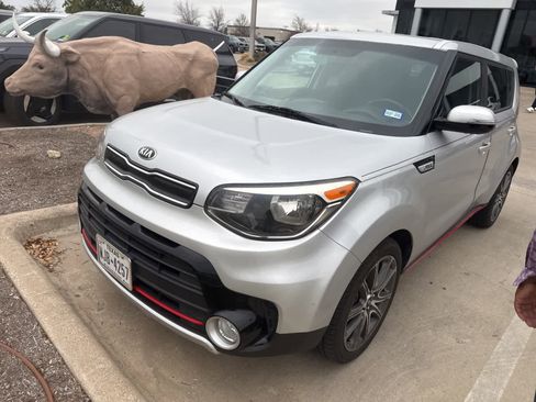 Used 2019 Kia Soul ! image 3
