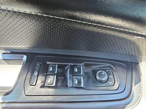 Certified 2024 Volkswagen Atlas Cross Sport SE AWD/4WD image 27