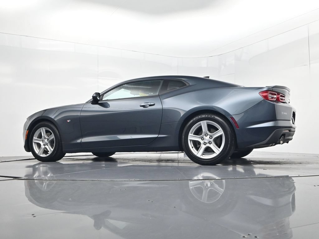 Used 2020 Chevrolet Camaro LT w/ Technology Package RWD image 43