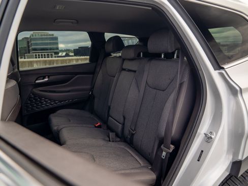 Used 2019 Hyundai Santa Fe SE AWD/4WD image 25