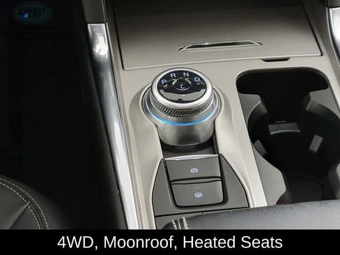 Used 2023 Ford Explorer XLT w/ Equipment Group 202A image 25