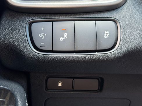 Used 2019 Kia Sorento FWD image 15