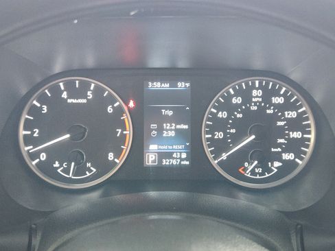 Used 2024 Nissan Sentra S FWD image 11
