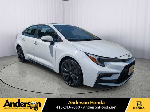 Used 2024 Toyota Corolla SE w/ SE Premium Package FWD image 1