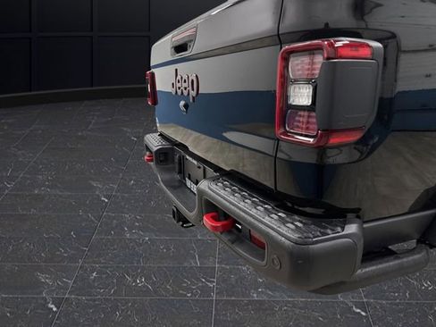 Used 2024 Jeep Gladiator Rubicon w/ Technology Group image 33