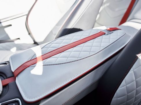 Used 2023 Aston Martin DBS Volante image 67