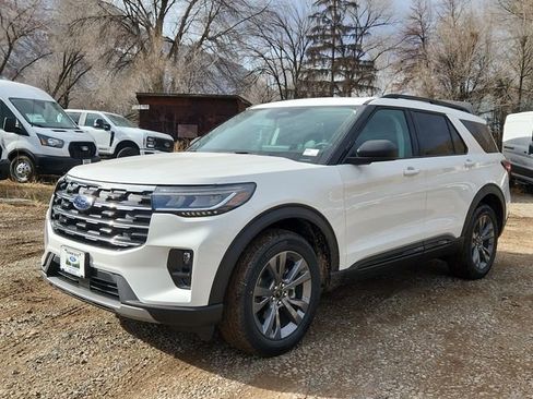 New 2026 Ford Explorer Active w/ Active Comfort Package AWD/4WD image 5
