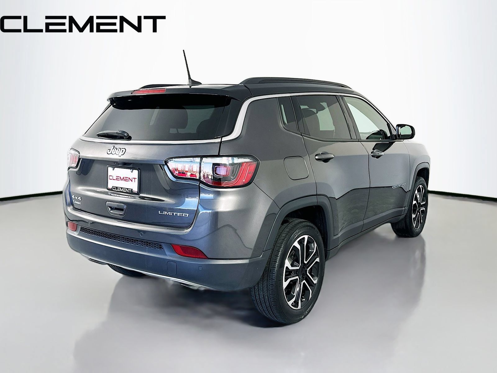 Used 2023 Jeep Compass Limited AWD/4WD image 7