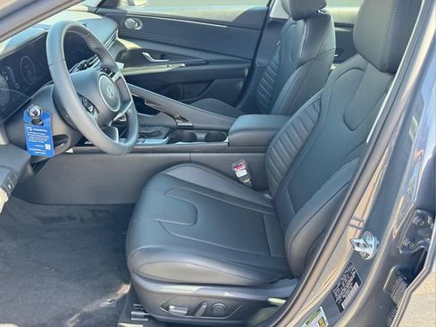New 2026 Hyundai Elantra Limited FWD image 7